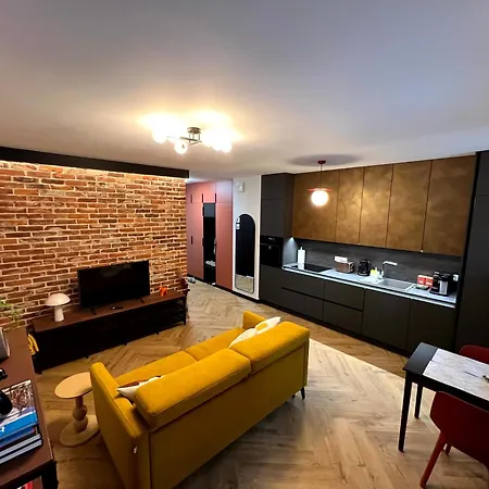 Apartment Ogrody Anny Z Ogrodkiem - Garden In Centrum - Penq *